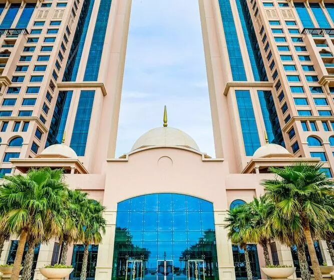 ホテル Rixos Marina Abu Dhabi