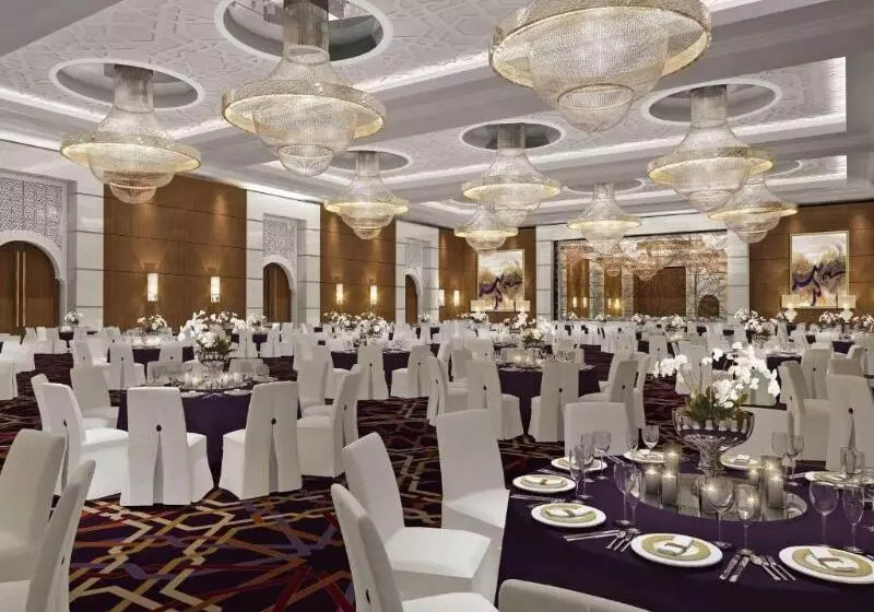 ホテル Rixos Marina Abu Dhabi