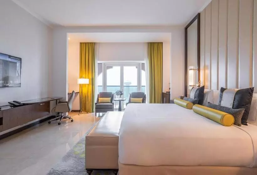 ホテル Rixos Marina Abu Dhabi