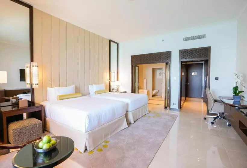 ホテル Rixos Marina Abu Dhabi