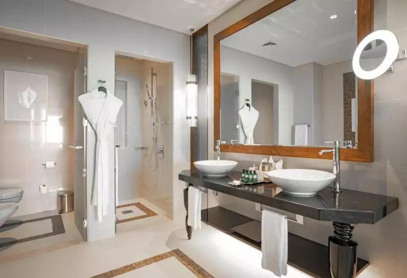 ホテル Rixos Marina Abu Dhabi