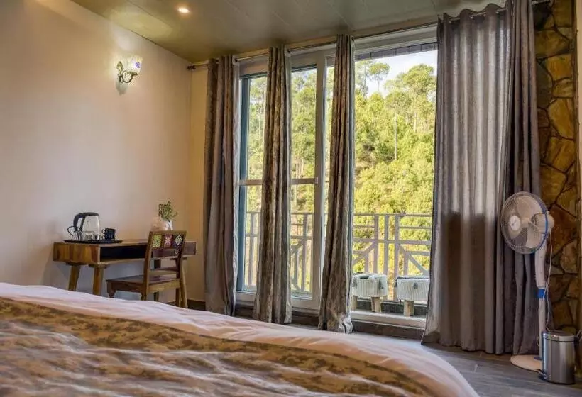 Hotelli The Frostwood Resort