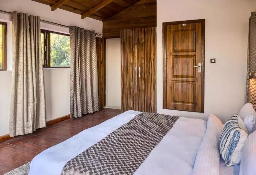 Hotelli The Frostwood Resort