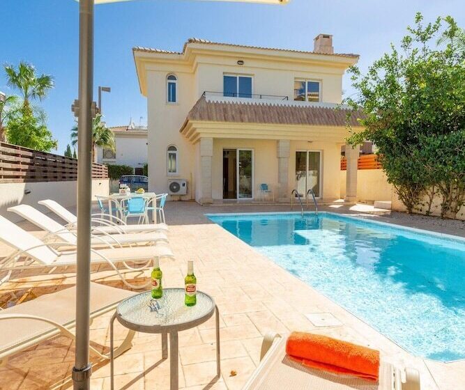 Villa Nikol In Paralimni