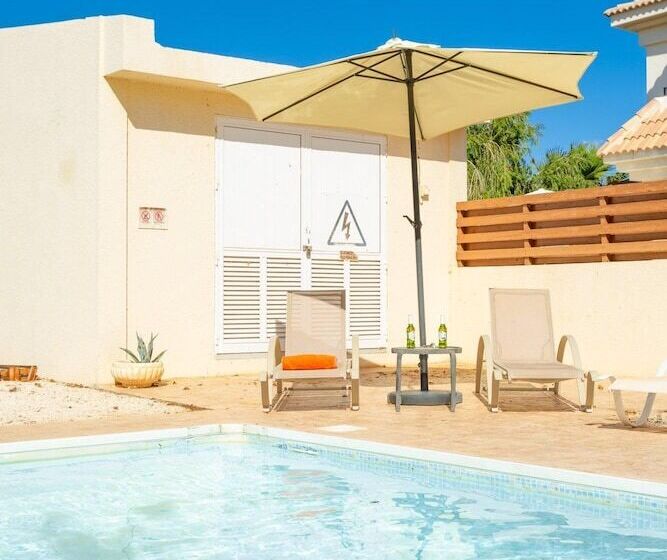 Villa Nikol In Paralimni