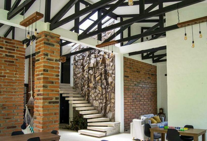 צימר Neblina Bird