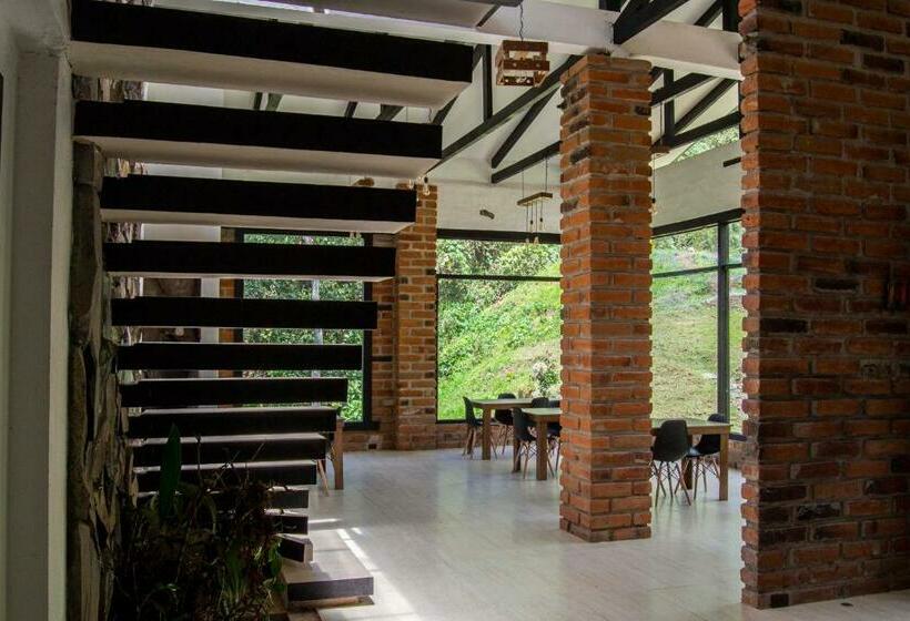 צימר Neblina Bird