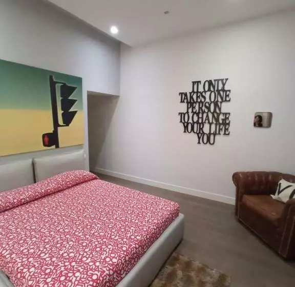 Aamiaismajoitus (B&B) Raroom Boutique