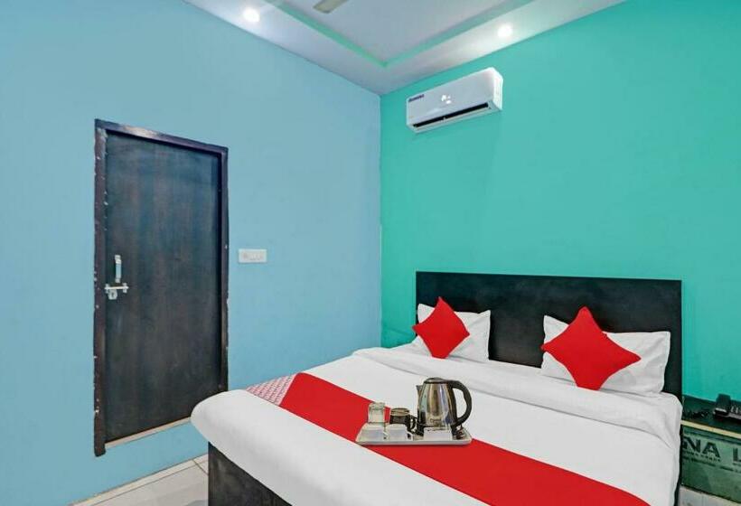 호텔 Oyo 89612  Red Stone