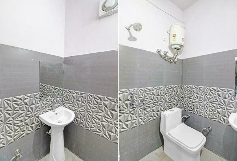 호텔 Oyo 89612  Red Stone