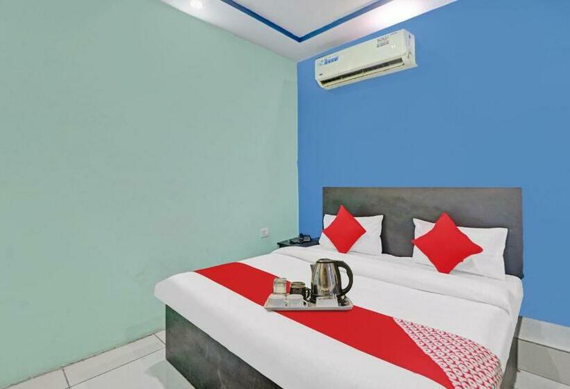 호텔 Oyo 89612  Red Stone