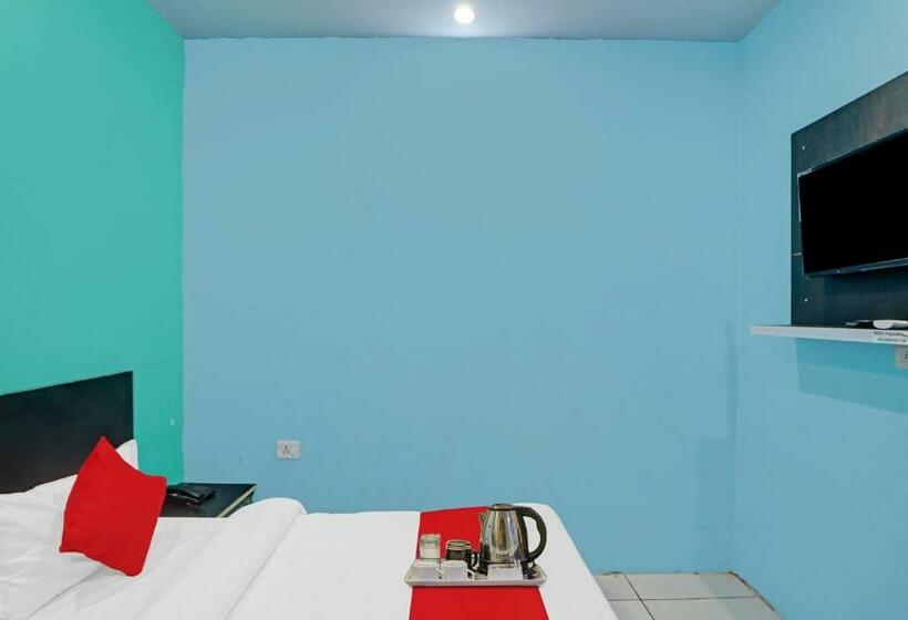 호텔 Oyo 89612  Red Stone