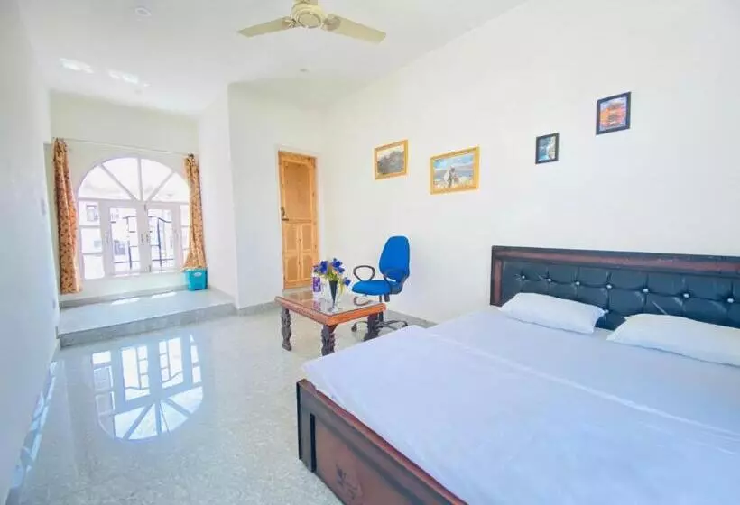 Hotelli Pall Residency