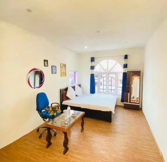 Hotelli Pall Residency