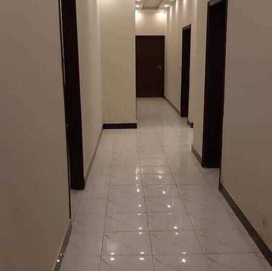 هتل Royal Defence