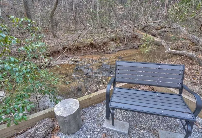 Luxury Cabin Sleeps 8 With Creekside Fire Pit Near Helen Ga