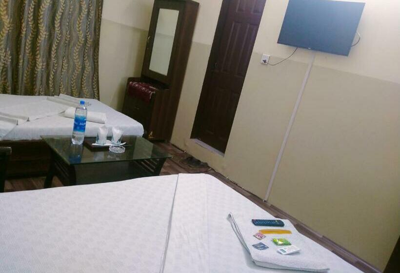 پانسیون Karachi Airport Guest House