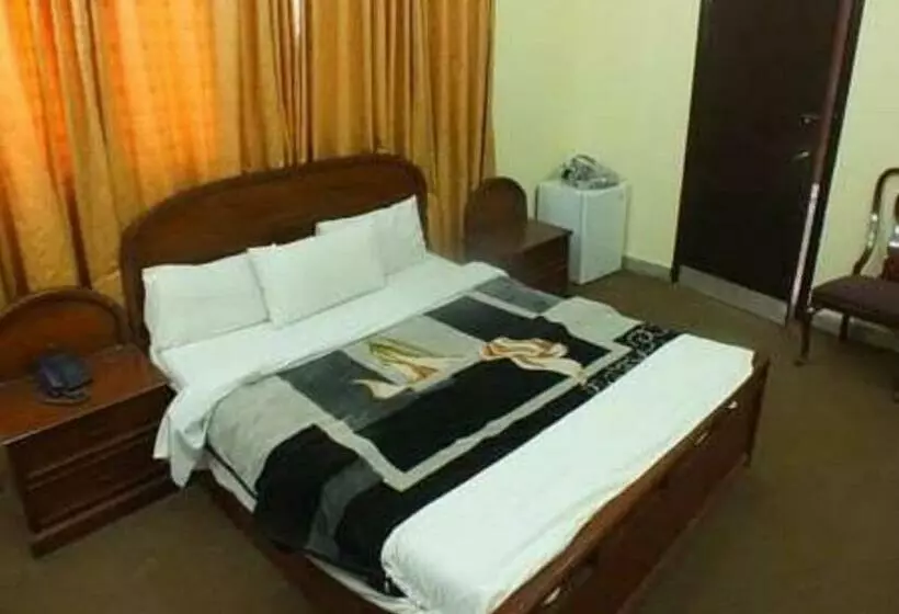پانسیون Karachi Airport Guest House