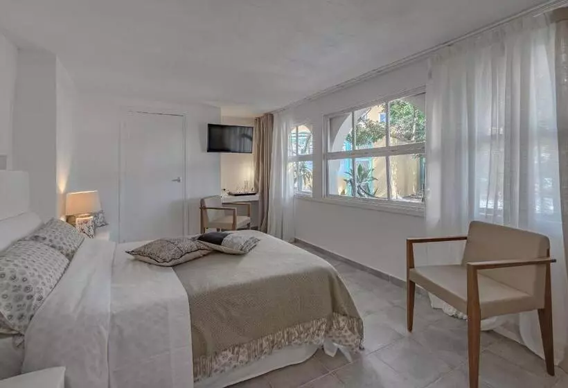 Majatalo La Finquita   Adeje