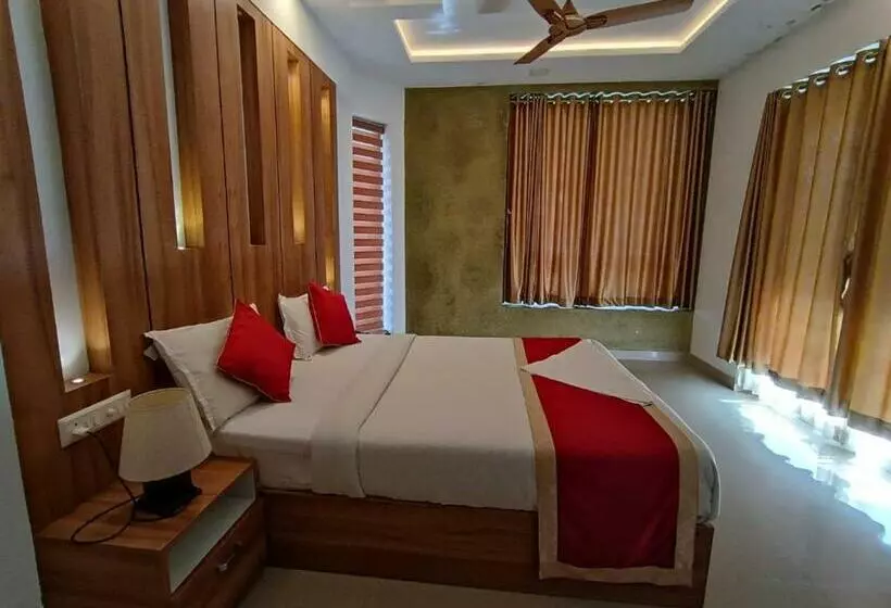 ベッドアンドブレックファースト Sapphire Mansion Pool Villa Vagamon