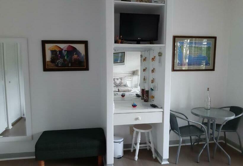 פנסיון Double Room Robberg