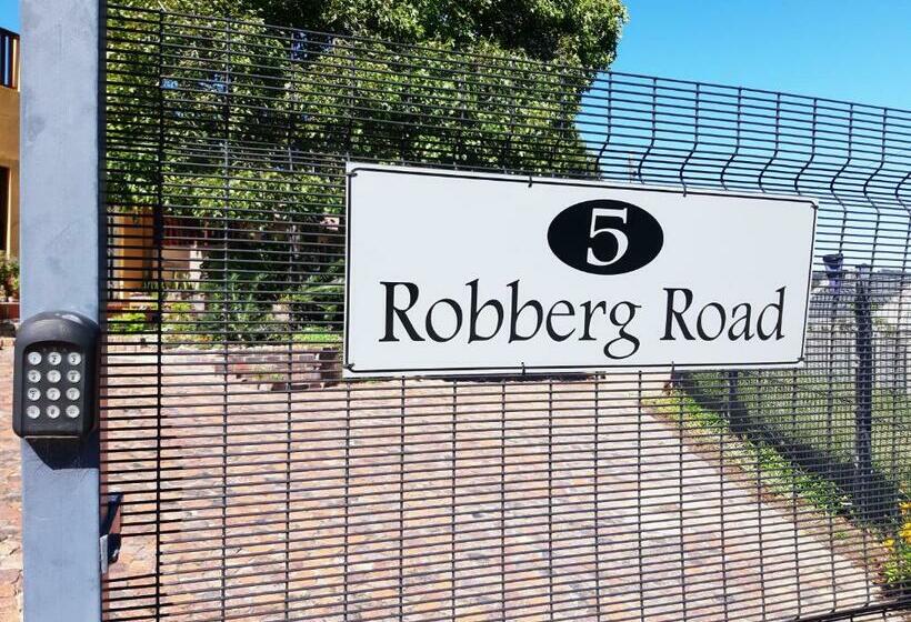 פנסיון Double Room Robberg