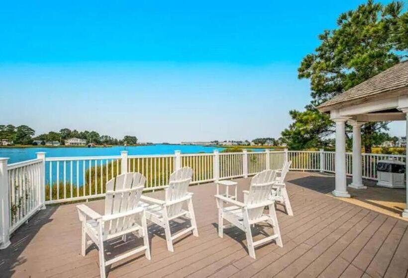 Relaxing Bethany Beach Retreat, Pools, Families Welcome Including Dogs!