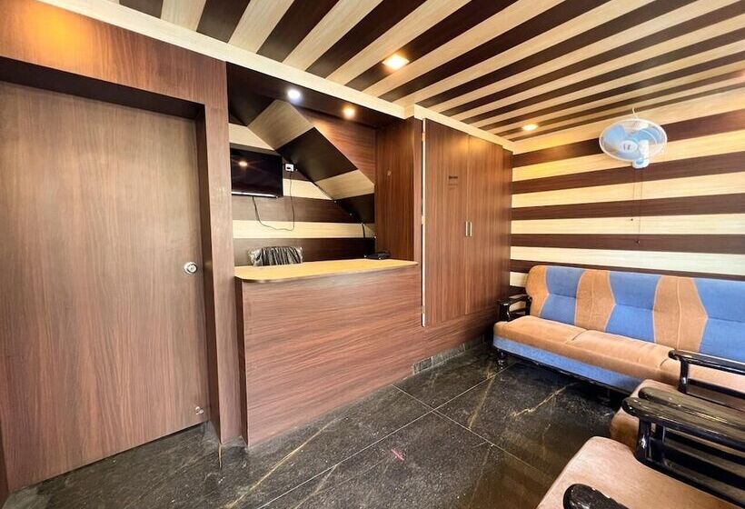 هتل Intourist By Agira