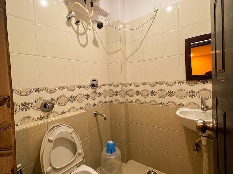 هتل Intourist By Agira