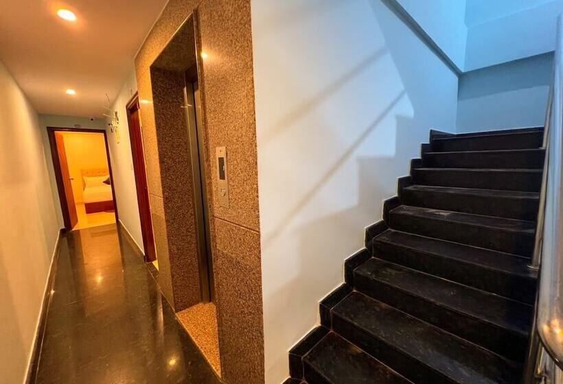 هتل Intourist By Agira