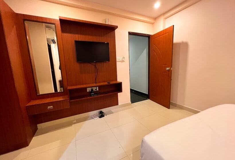 هتل Intourist By Agira