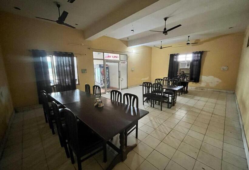 فندق Oyo 93433 Gill & Restaurant