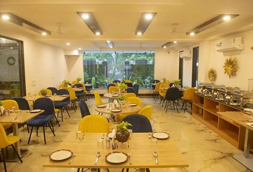 ホテル Posh Residency Artemis Hospital Road Gurgaon
