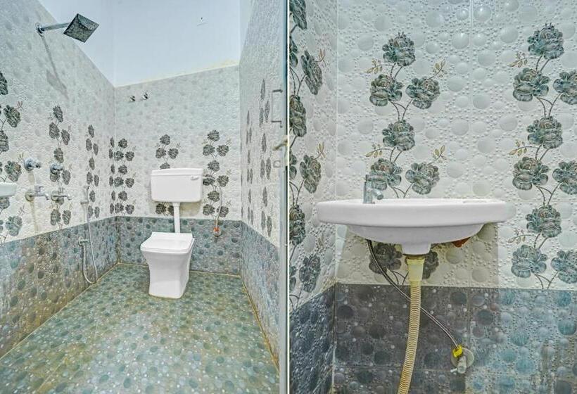 ホテル Spot On Evening Star Inn