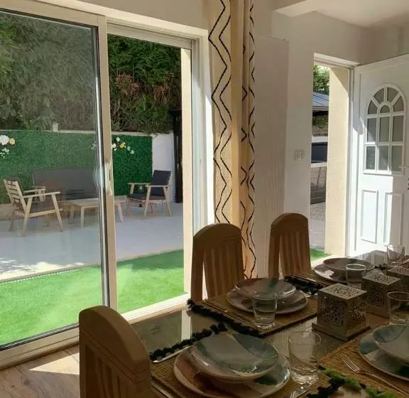 Maison Porte Du Bouchon : Jacuzzi Spa Privatif !