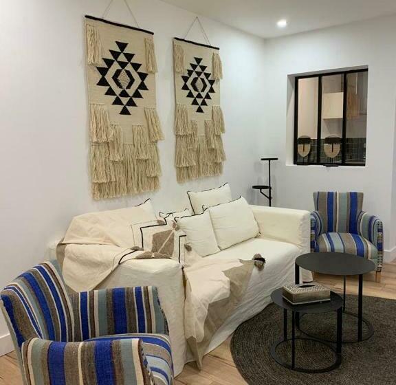 Maison Porte Du Bouchon : Jacuzzi Spa Privatif !