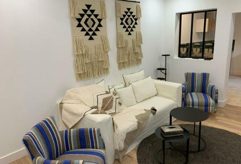 Maison Porte Du Bouchon : Jacuzzi Spa Privatif !