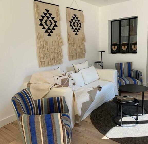 Maison Porte Du Bouchon : Jacuzzi Spa Privatif !