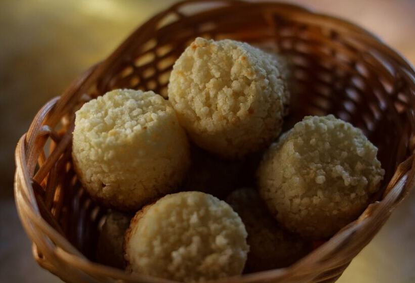 پانسیون Villa éden