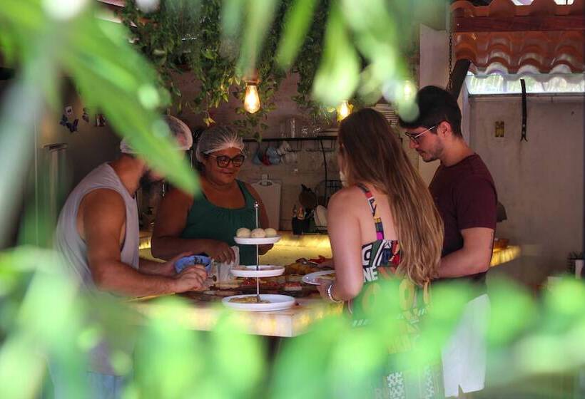 پانسیون Villa éden