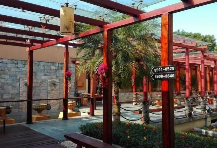 Guangzhou Valley View Hotspring Resort