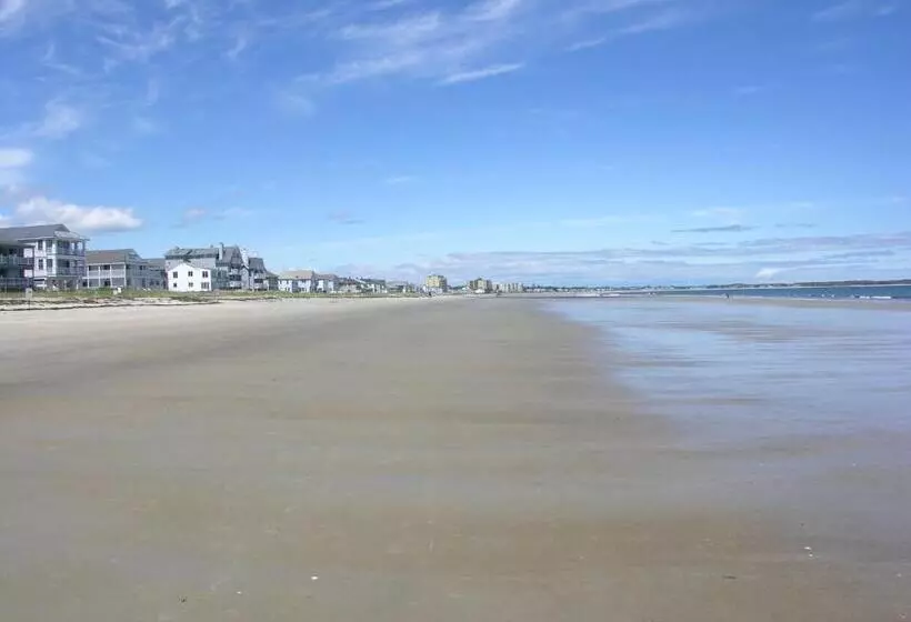 هتل Alouette Beach Resort