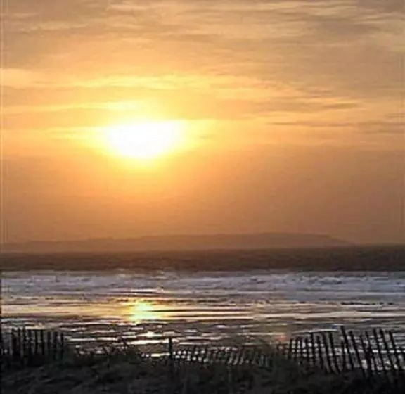 هتل Alouette Beach Resort