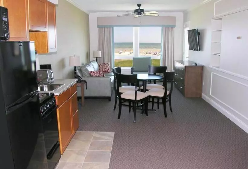 هتل Alouette Beach Resort