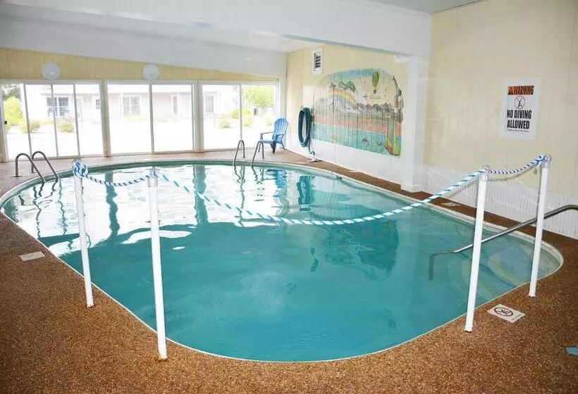 هتل Alouette Beach Resort