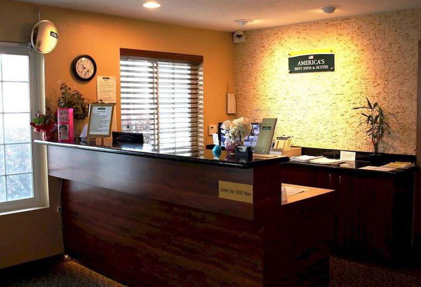 酒店 Aloha Inn & Suites