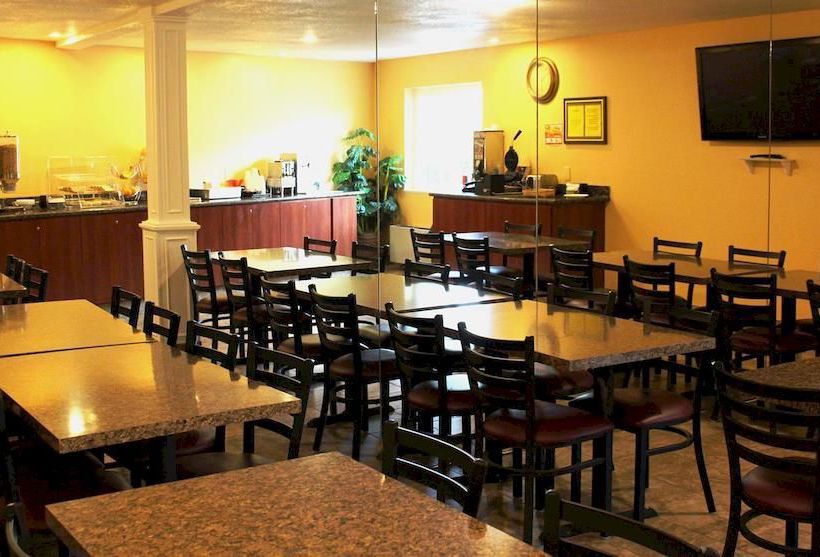 酒店 Aloha Inn & Suites