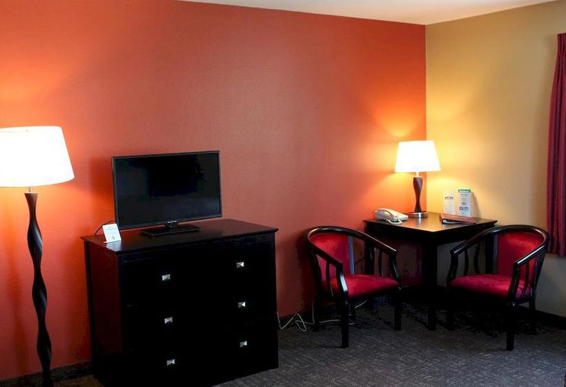 酒店 Aloha Inn & Suites