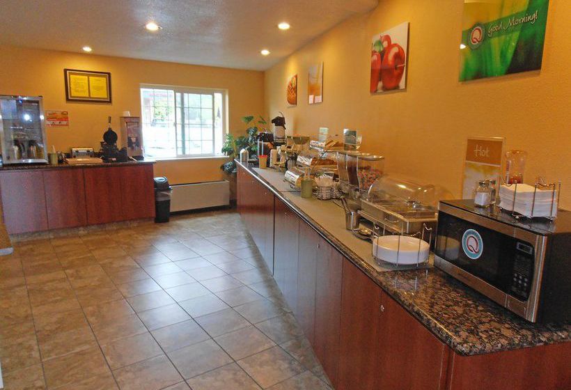 酒店 Aloha Inn & Suites