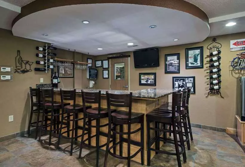 فندق Americinn By Wyndham Newton